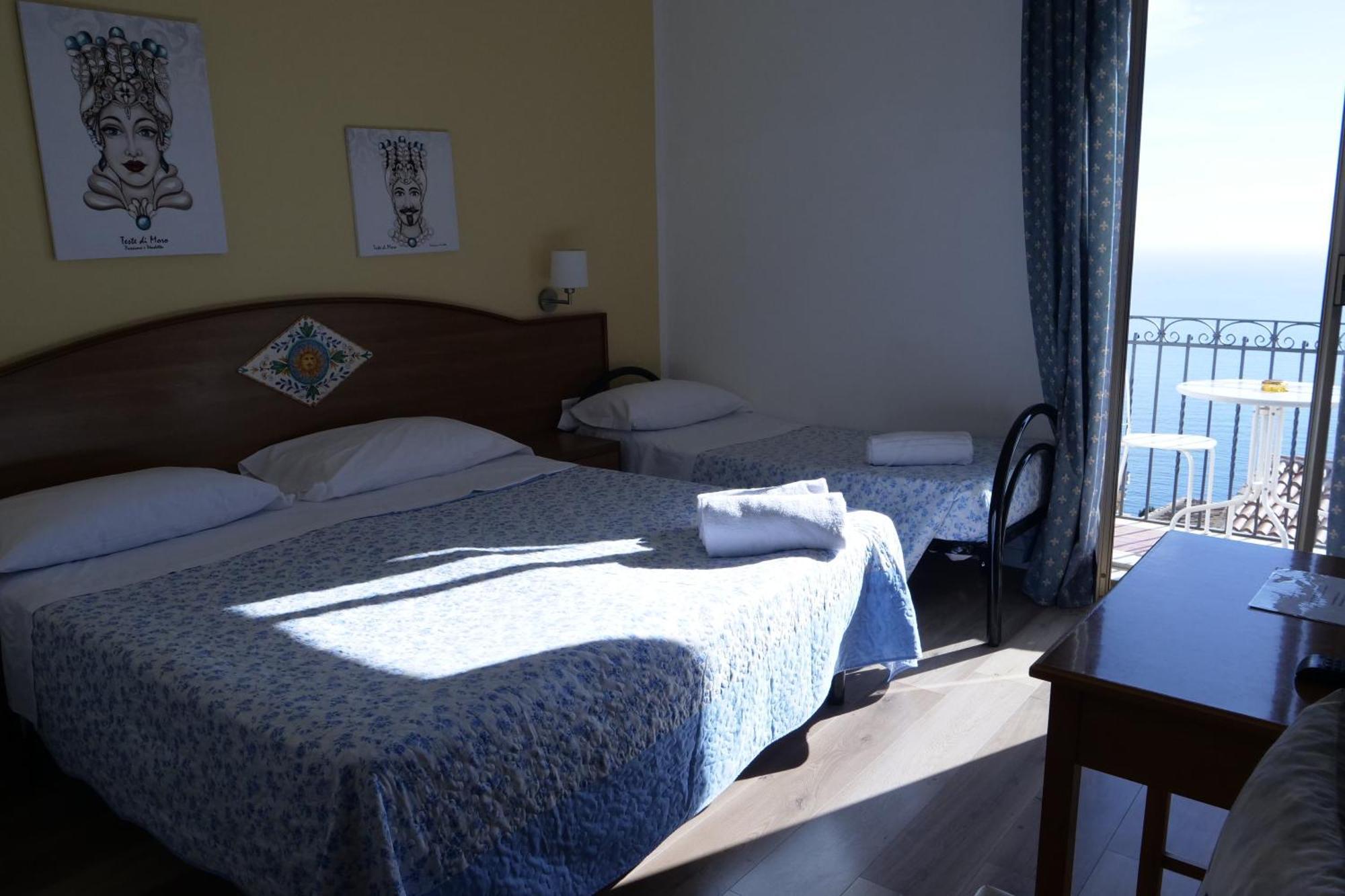 Hotel Elios Tao Taormina Exterior photo