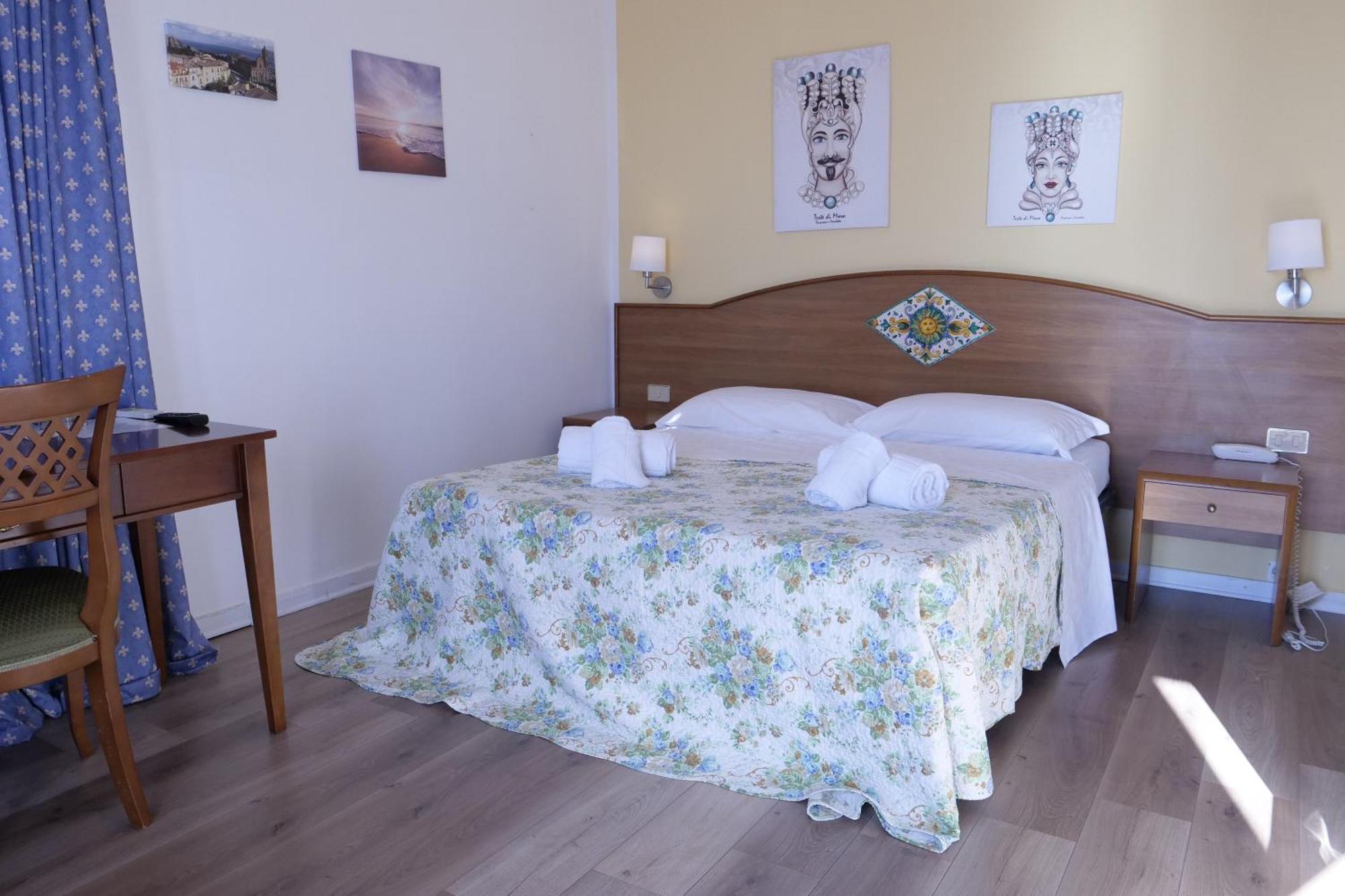 Hotel Elios Tao Taormina Exterior photo